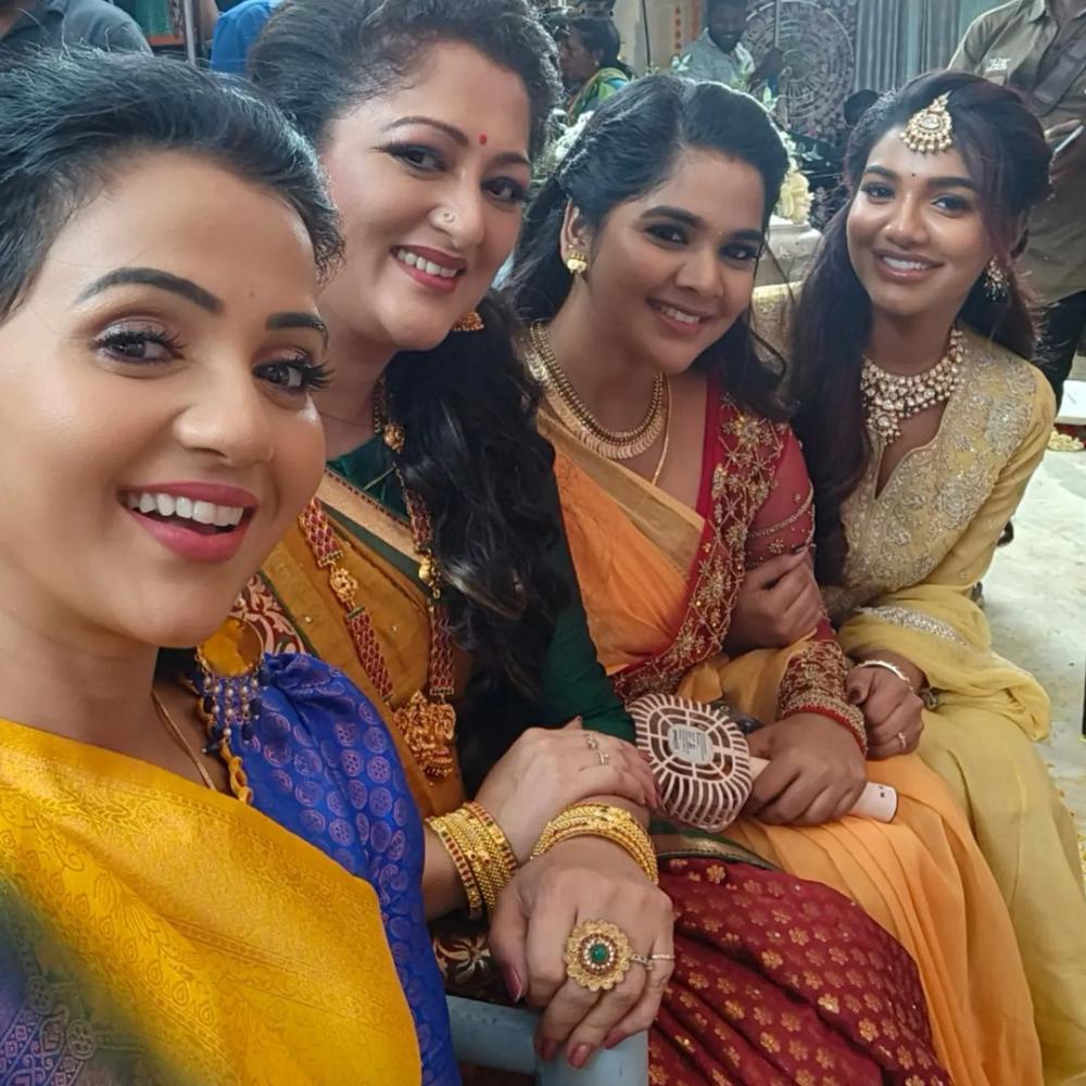 nenjathai-killathe-serial-photos